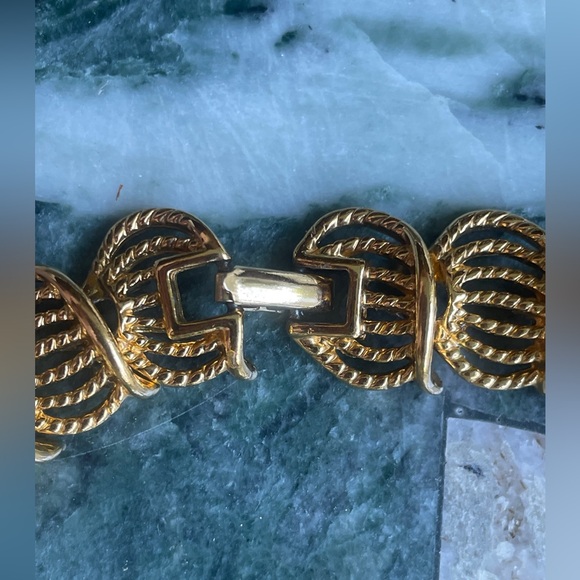 Vintage Napier Classic Gold Tone Choker Necklace - Picture 3 of 6